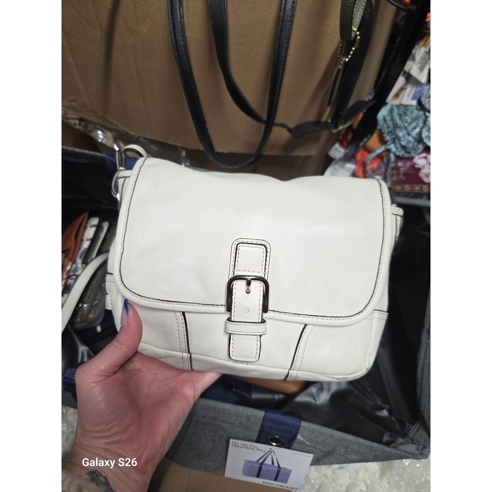 62b. Coach Soho Cream White Leather Flap Crossbody Bag F29763 Buckle Detail